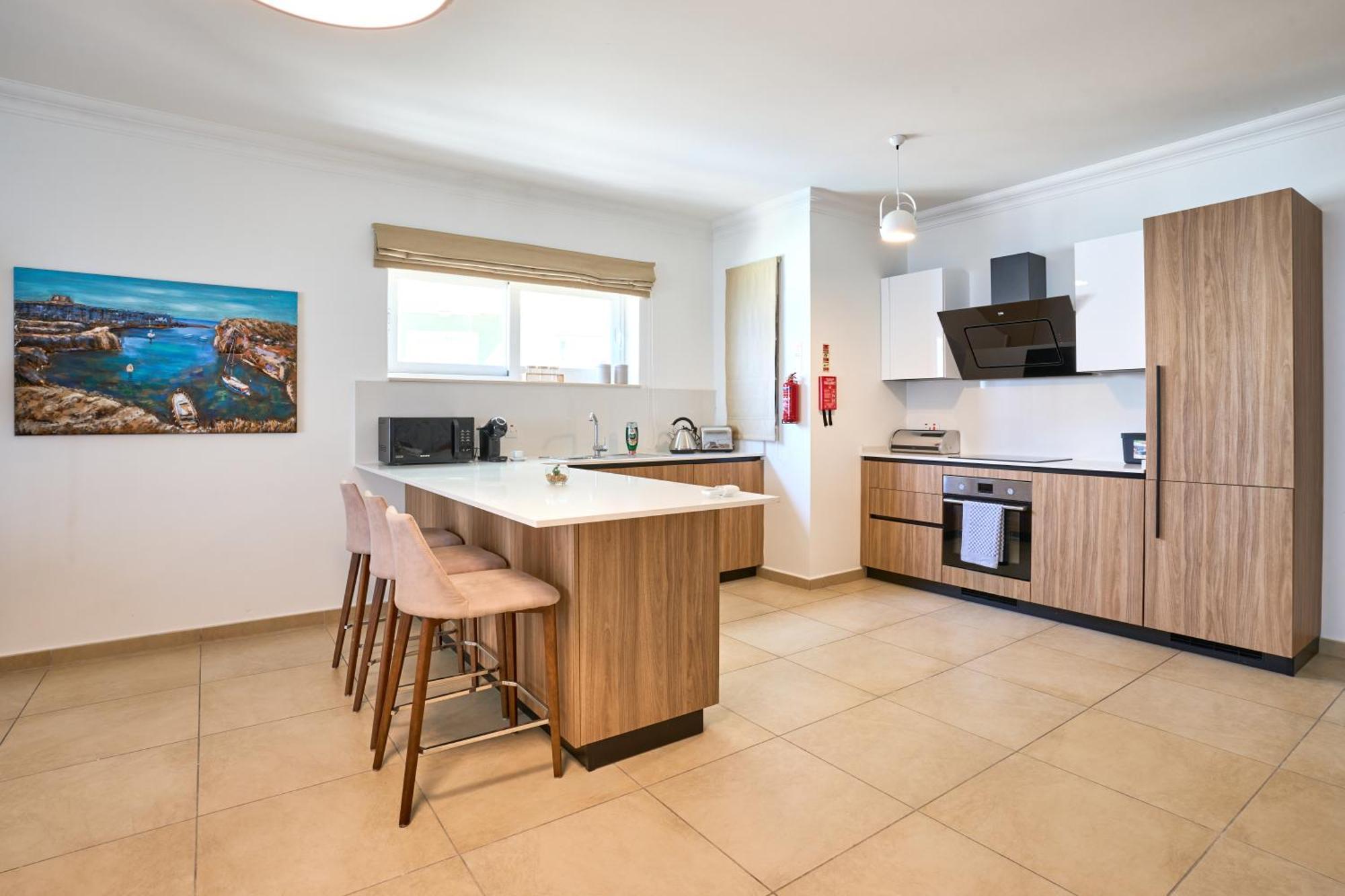 Stunning 3-Bedroom Seaview Retreat In Fort Cambridge Sliema Exterior foto